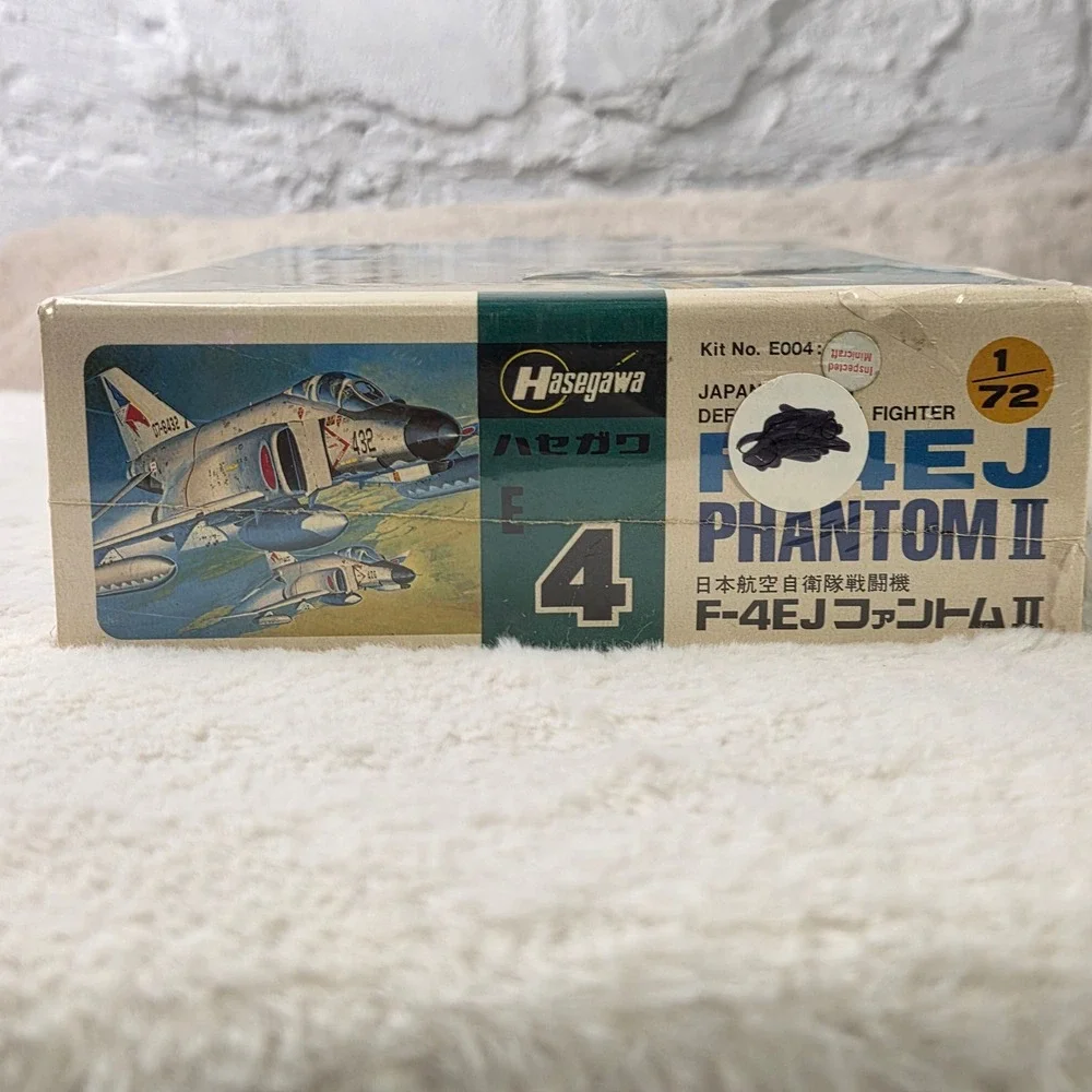 Hasegawa F4EJ Phantom II McDonnell Douglas‎ Japan Model Kit 1:72 Scale E004